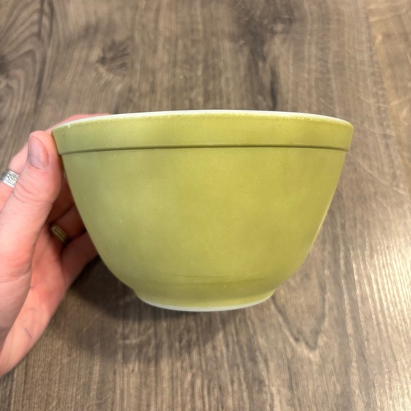 Vintage Pyrex Verde Avocado Olive Green Nesting Mixing Bowl #401 1.5 Pt - Picture 2 of 7